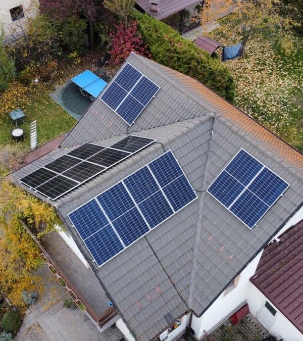 Casă cu sistem fotovoltaic instalat de Stromline
