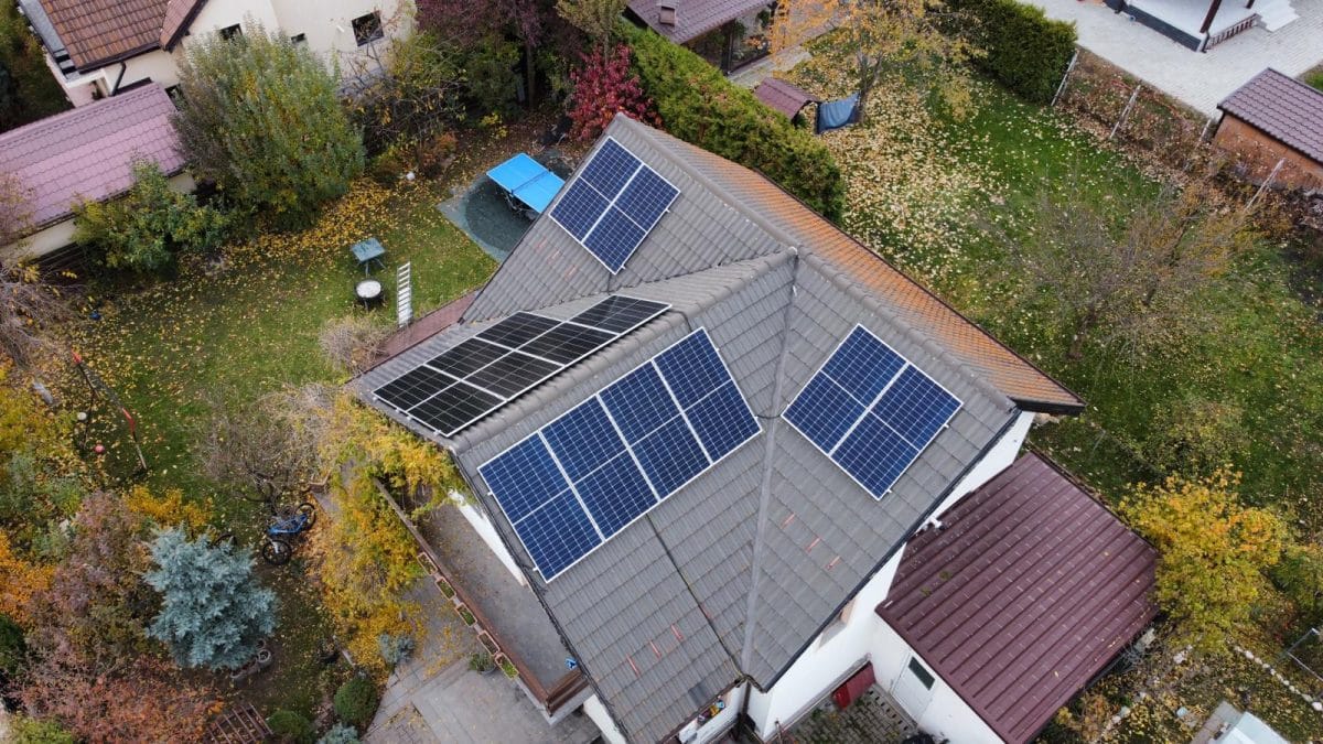 Casă cu sistem fotovoltaic instalat de Stromline