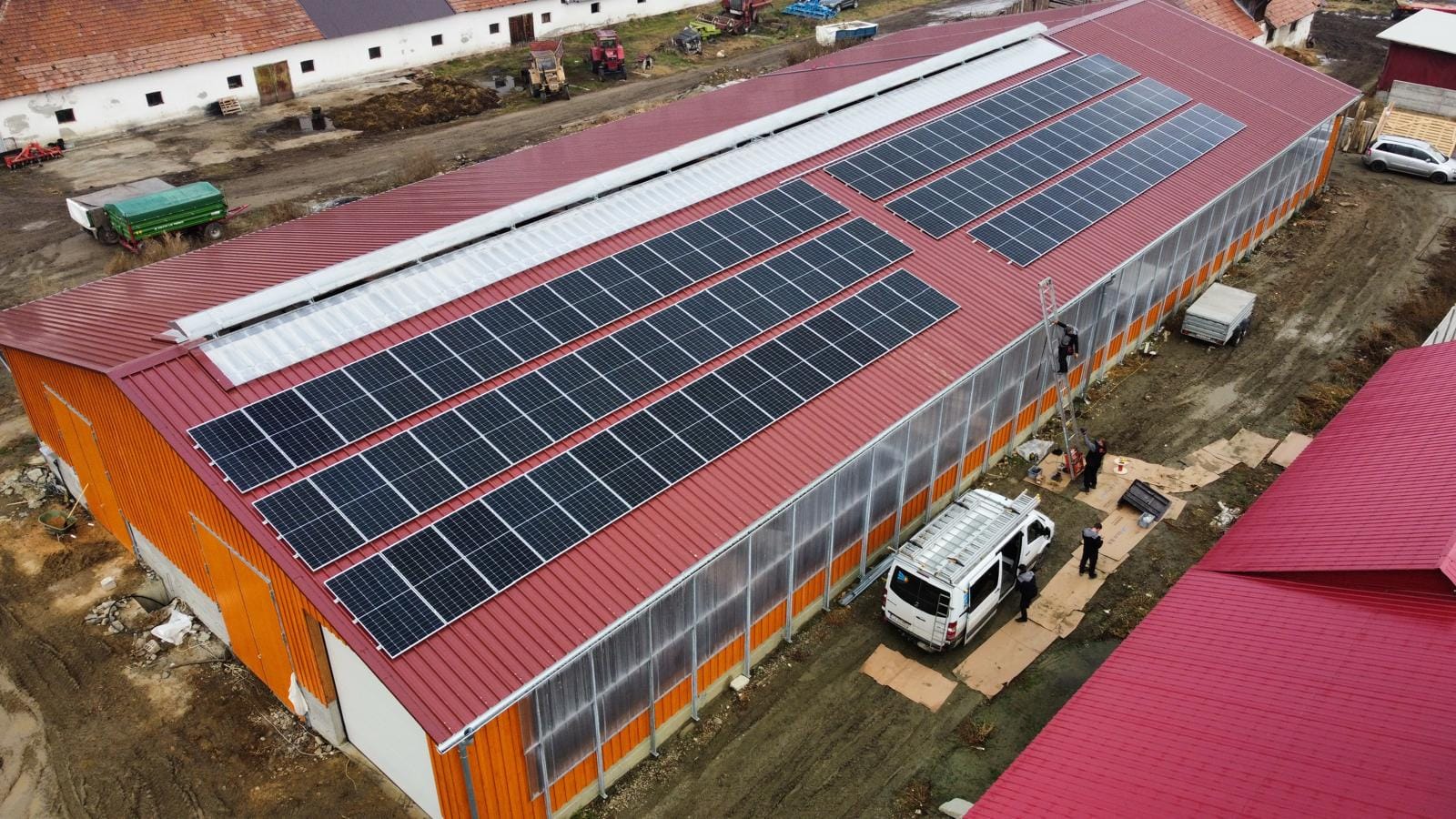 Sistem fotovoltaic 50 kWp montat la Măieruș, județul Brașov